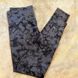 Gymshark camo leggings (m)